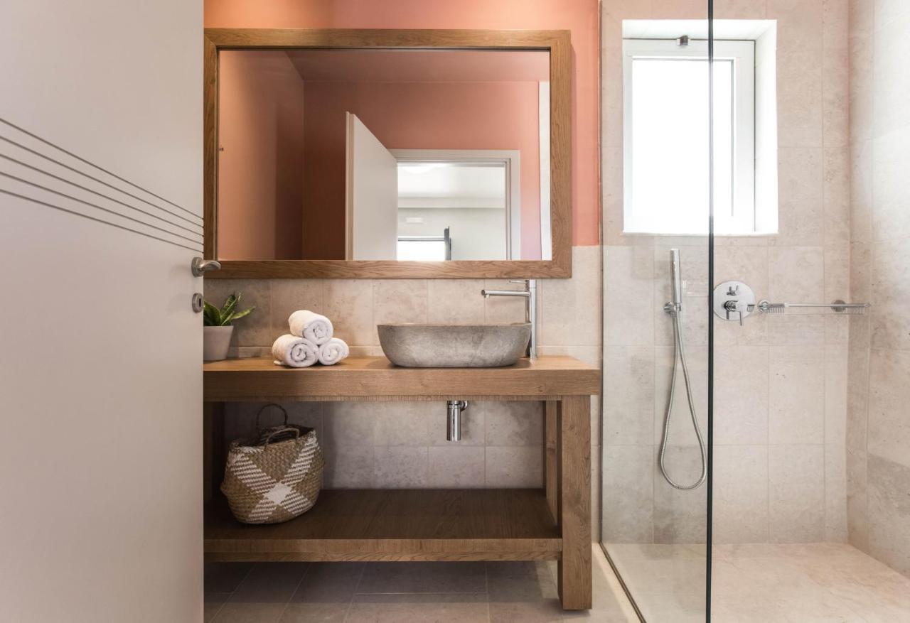 קאטו דרטסו Triton Apartments מראה חיצוני תמונה