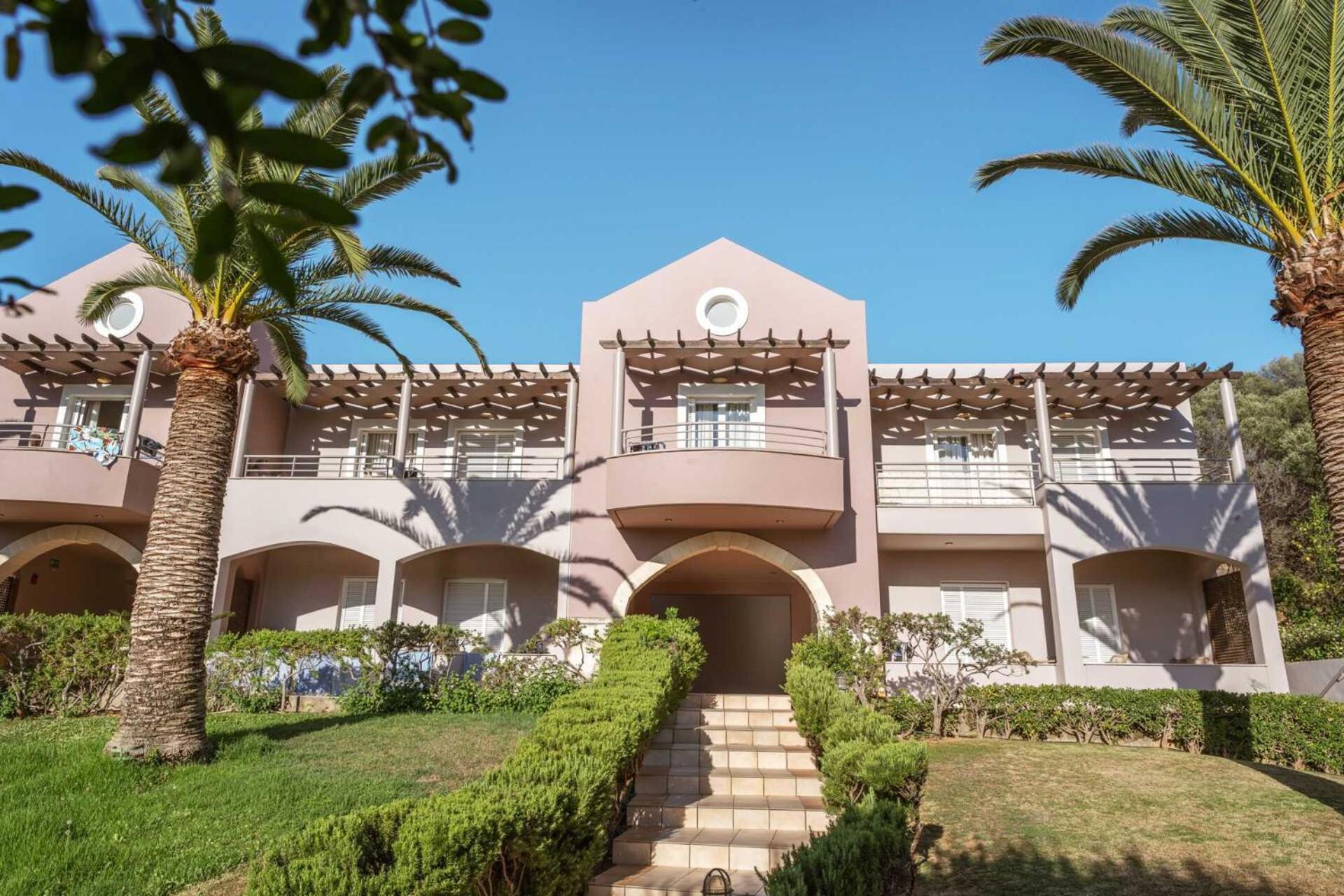 קאטו דרטסו Triton Apartments מראה חיצוני תמונה